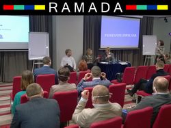 синхронный перевод Рамада Ramada Encore ТРЦ Атмосфера