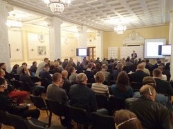 синхронный перевод в Днепропетровске промышленной и аграрной конференции